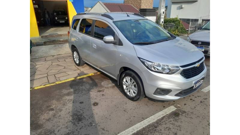 CHEVROLET - SPIN - 2019/2019 - Prata - R$ 64.900,00